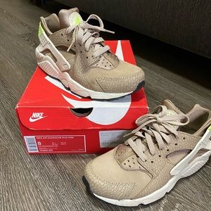 Nike Air Hurache Run